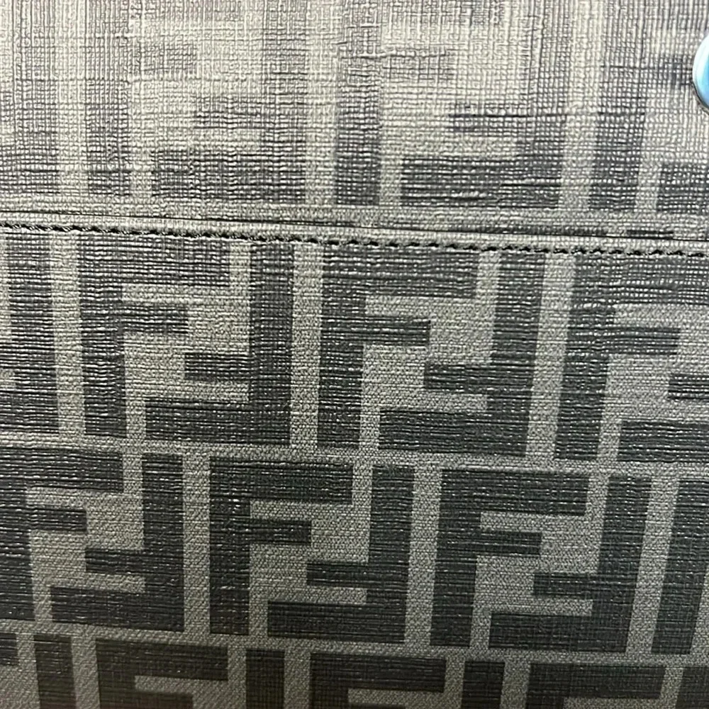 Fendi ROMA clutch pouch 🩶 New Without Tags - Picture 8 of 10